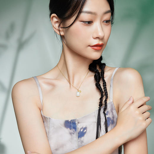 周六福和田玉吊坠女金镶玉黄金足金吉福无事牌玉坠挂件节日礼物 商品图3