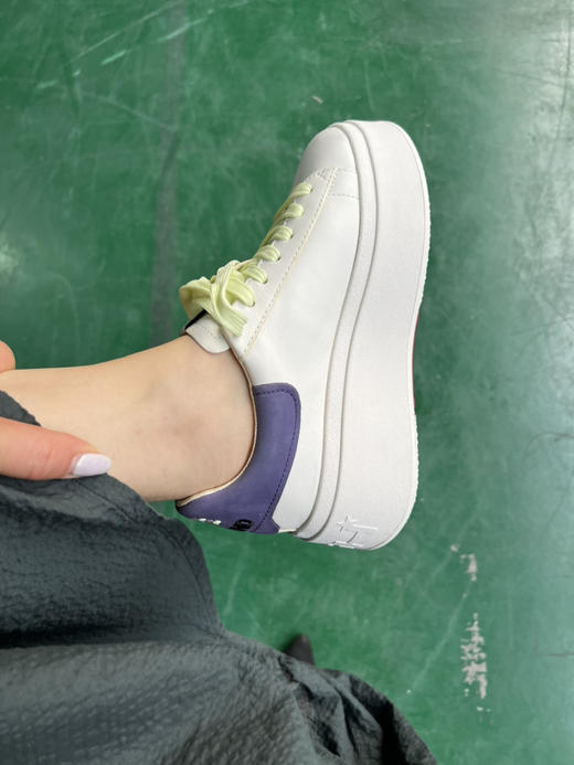 ash专柜正品 如jia白送 BEKIND 花朵刺绣 内外全皮超轻IP厚底小白鞋 商品图1