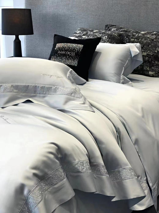 2024𝐍𝐄𝐖春夏新品·简约雅致镂空系列 甄选奥地利进口LF级兰精天丝四件套 商品图0