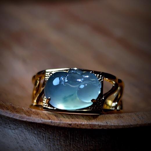 【无忧】18k高冰种翡翠小猪戒指 商品图0