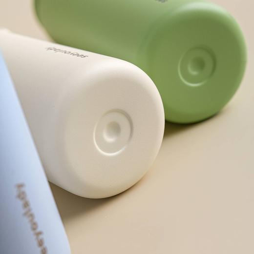 成人便携户外健身运动水杯750ml 商品图3