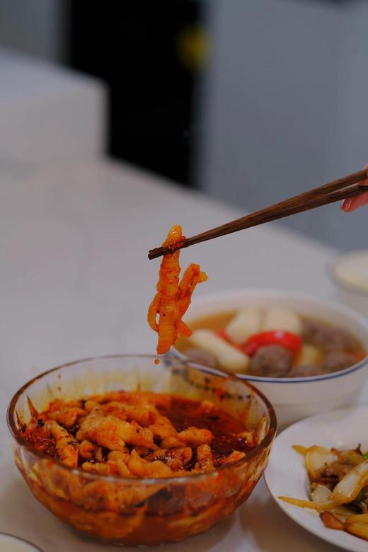 【奕虹推荐 脱骨凤爪】Q弹爽脆，鲜香麻辣，个大肉多，鲜做现发，0添加，短保更美味 商品图13