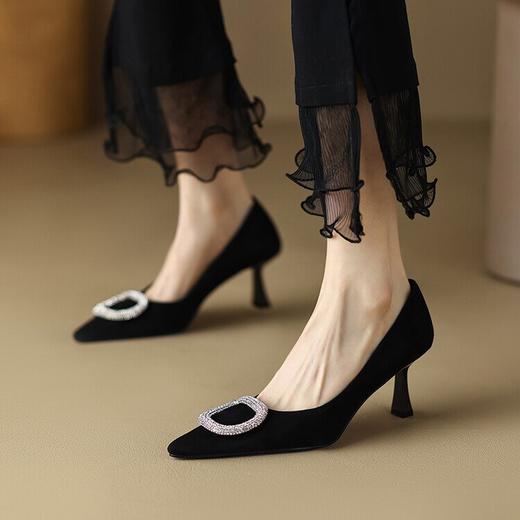 【预售5天】法式尖头浅口细跟单鞋，绒面水钻时尚优雅高跟鞋WXJFG&W234-9 商品图1