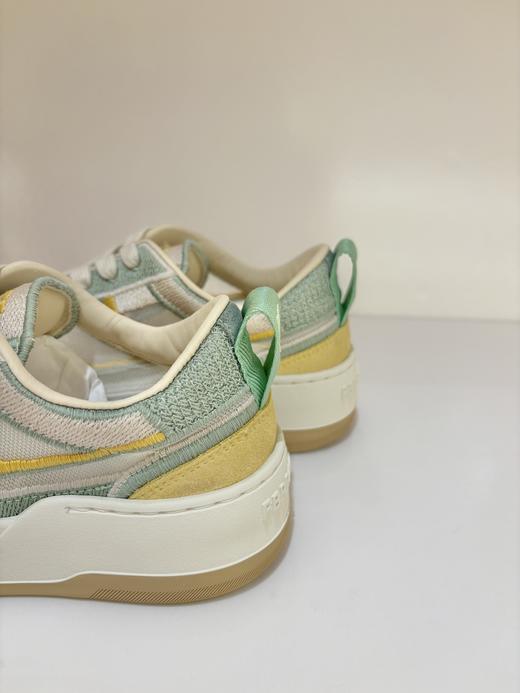 【特价商品不退不换】FERRAGAMO 菲拉格慕 运动鞋女  0769868-003 白色.【鞋底有膜，试穿小心】（暂无品牌物料包装） 商品图2