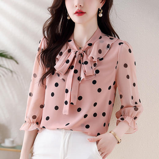 KQLE216N8010 2024春季新款蝴蝶结系带洋气显瘦百搭花色上衣七分袖衬衫 商品图1