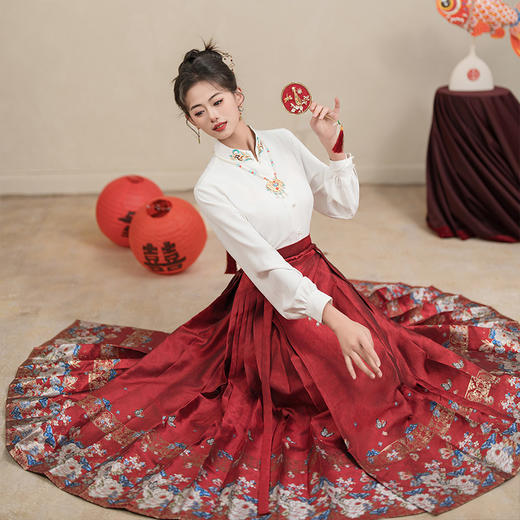 高级感敬酒订婚礼服，新中式国风汉服马面裙两件套JLM-红色蝴蝶 商品图1
