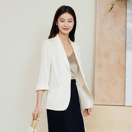 玳莎重磅真丝青果领西装女2024夏季新款桑蚕丝气质通勤七分袖外套  EB37303 商品图2