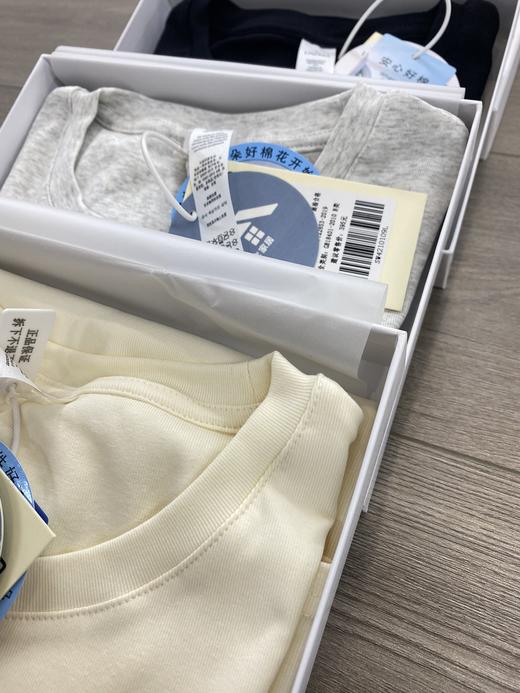 女款纯色奶油短袖T恤 小个子基础款打底衫、时尚百搭、正肩休身显瘦、新疆精梳棉亲肤透气 商品图6