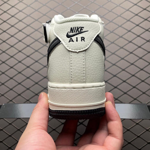 夏日特惠💰460 NK Air Force 1 MID 空军一号中帮休闲板鞋 商品图1