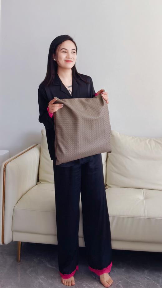 银泰百货供货95软冰丝贡缎冰岛丝睡衣套装 商品图14