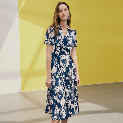 EITIE爱特爱夏季新款修身显瘦收腰印花连衣裙7407124 商品图3