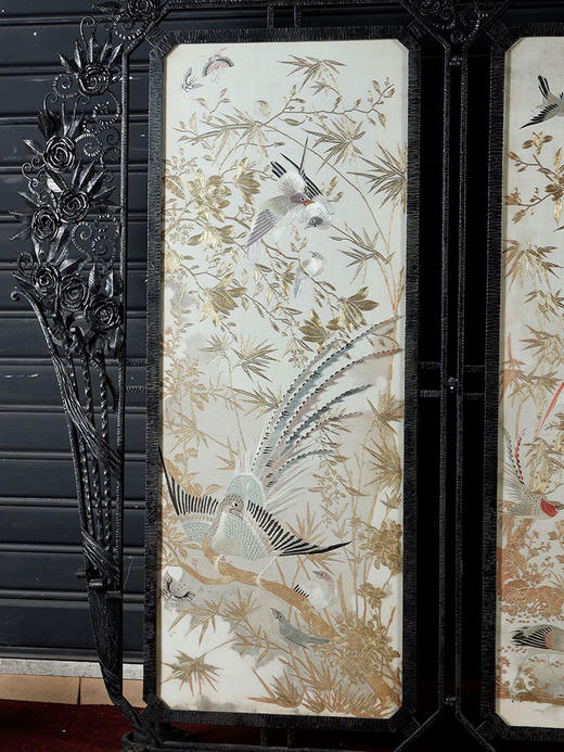 独角鹿西洋古董19世纪中国出品传统「五伦图」主题白缎地粤绣屏风 商品图3