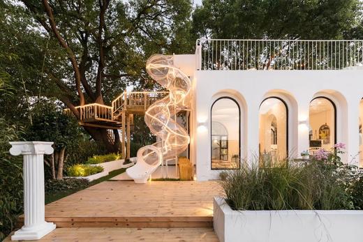 宫崎骏笔下的树屋民宿 商品图0