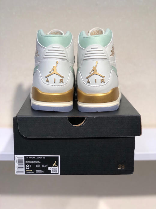 夏日特惠💰420 Air Jordan Legacy 312 头层皮打造市面高工艺有着交错结合的设计 商品图6