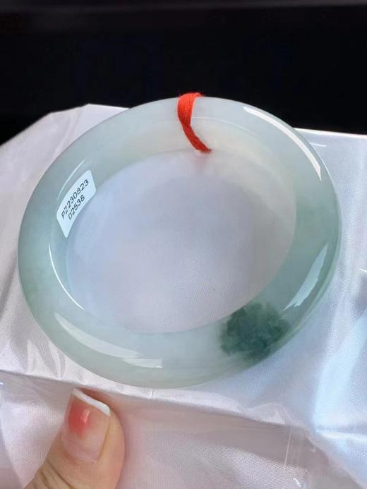 【云意轩珠宝上新】圈口：54.7，冰糯种带底色翡翠福镯，编号：302538，附鉴定证书 商品图3