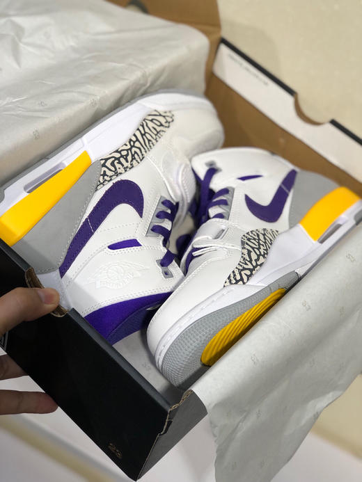 夏日特惠💰420 Air Jordan Legacy 312 头层皮打造市面高工艺有着交错结合的设计 商品图7