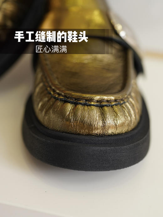 上脚chao轻盈！近4cm增高时髦一脚蹬乐福鞋！春夏新款懒人鞋！舒适好走轻松增高 金属褶皱头层牛皮工艺+定制chao轻盈鞋底，橡胶防滑大底（少量现货拍下立发） 商品图4