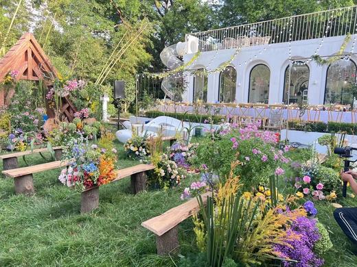 宫崎骏笔下的树屋民宿 商品图1