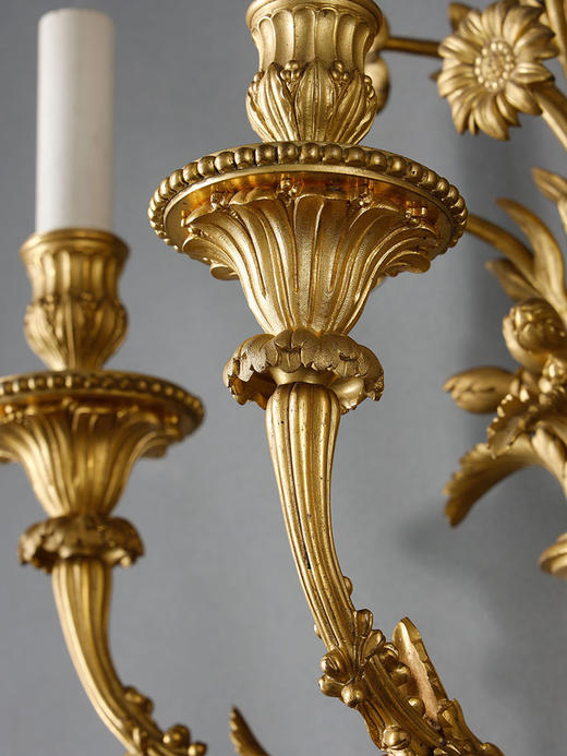 独角鹿西洋古董19世纪末法国出品路易十六风格铜鎏金精雕花卉主题三枝头烛台式壁灯一对 商品图3