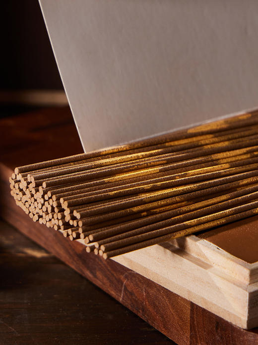 迦印堂丨鹅梨帐中香/金丝芽庄/印度老山 醇金版 精品线香 香道 40g 盒装 商品图2