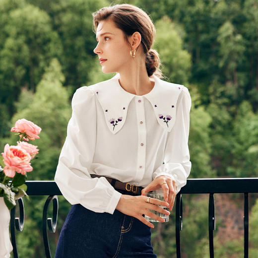 OLrain欧芮儿法式白色雪纺衫女早秋2022新款减龄刺绣领泡泡袖衬衣 商品图0