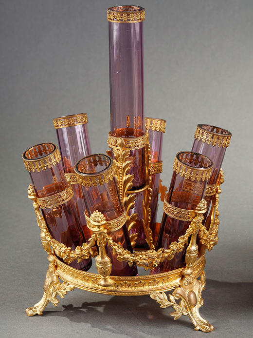 独角鹿西洋古董1880年代法国出品帝政风格铜鎏金雕饰“紫罗兰”主题玻璃花瓶摆件一对 商品图1