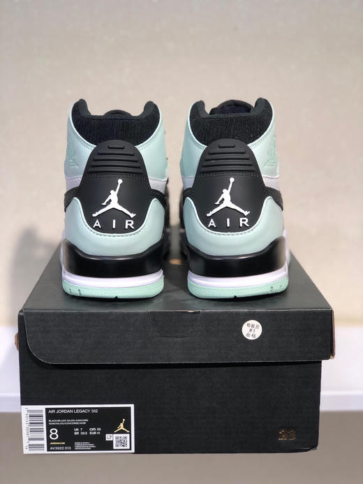 夏日特惠💰420 Air Jordan Legacy 312 头层皮打造市面高工艺有着交错结合的设计 商品图6