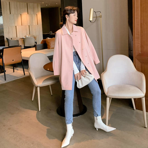 欧芮儿春夏新款长袖系带收腰风衣女中长款显瘦珍珠扣外套 商品图2