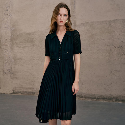 EITIE爱特爱夏季新款优雅气质V领洋气显瘦连衣裙女7407139 商品图4