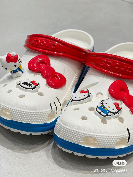 好折！Crocs Hello Kitty 女款经典洞洞鞋 商品图2