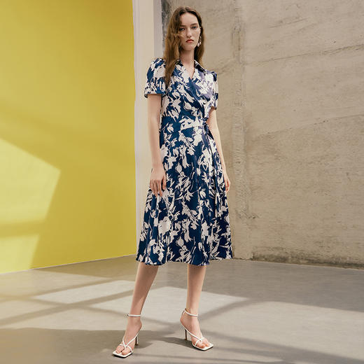 EITIE爱特爱夏季新款修身显瘦收腰印花连衣裙7407124 商品图1