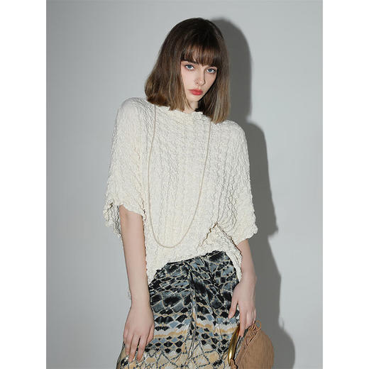 COCOBELLA立体抽褶针织短袖T恤舒芙蕾肌理感蝙蝠袖上衣TS7007-2 商品图3