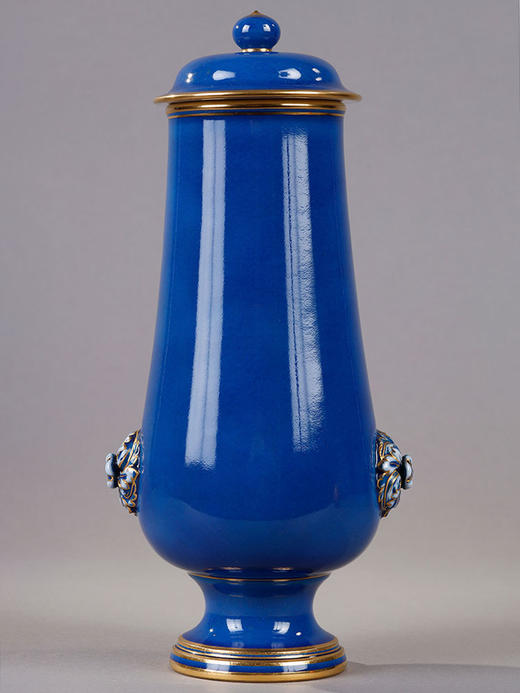 独角鹿西洋古董1883年代法国御窑塞弗尔出品莲花浮雕装饰蓝釉带盖赏瓶 商品图0