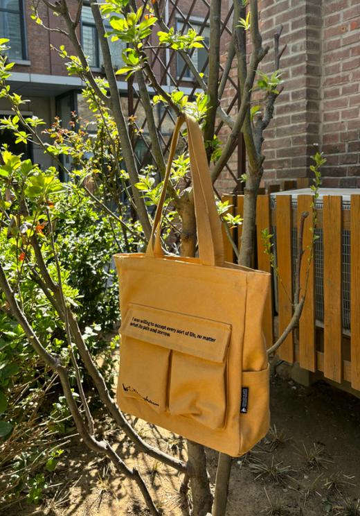 【毛姆诞辰150周年纪念】毛姆签名刺绣托特包  （预计 2024.10月底发货） 商品图8