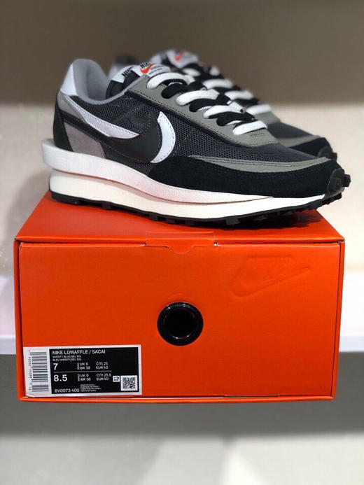 夏日特惠💰350 Sacai x Nike LDWaffle 联名走秀款 商品图4