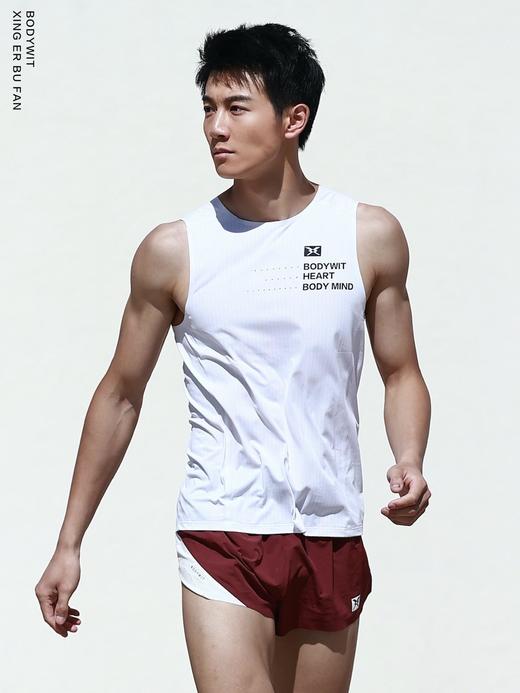 身体智慧 BODYWIT 男款 逐光 无袖T 商品图1