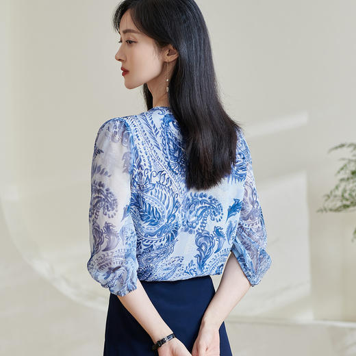 青瓷真丝衬衫 5A桑蚕丝双绉面料 柔润透气  上身若无物 米思阳2026春季新款设计感独特衬衫印花上衣女0803 商品图5