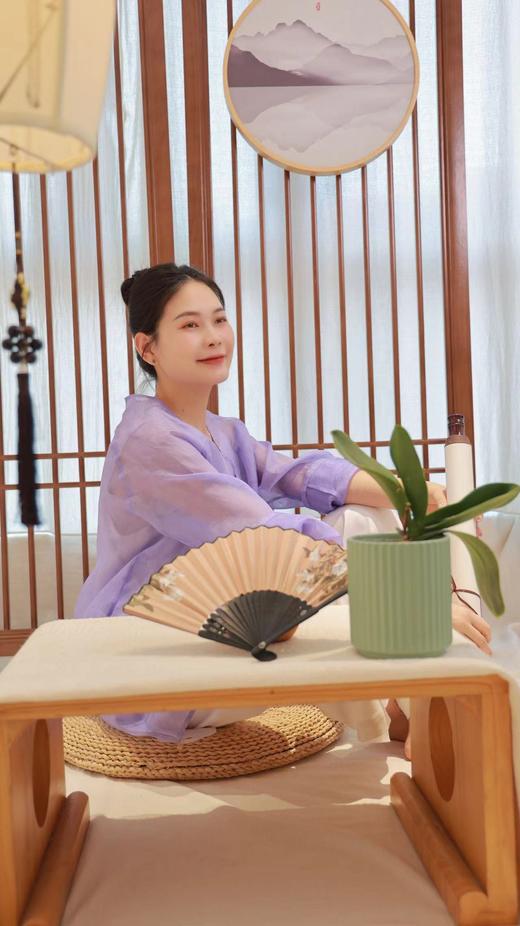 【抖音专属】【和光同尘】V领小衫（24710233暮山紫） 商品图2