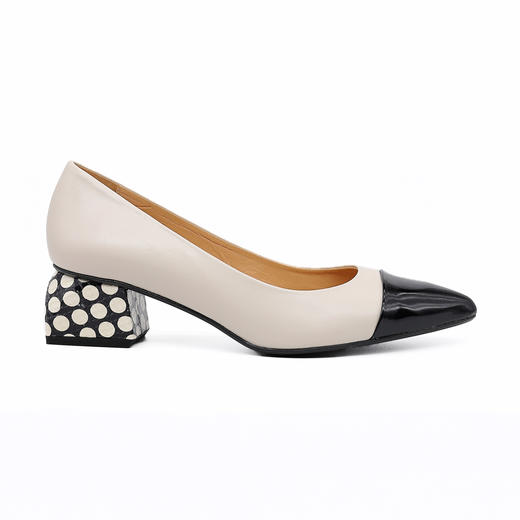 #限时特价#西班牙原产优雅舒适女款时装鞋黑色/白色5943 商品图0