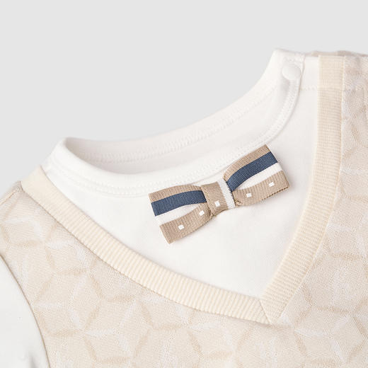 英氏-童衣类（春）H4英针长蛤 浅雅杏 商品图3