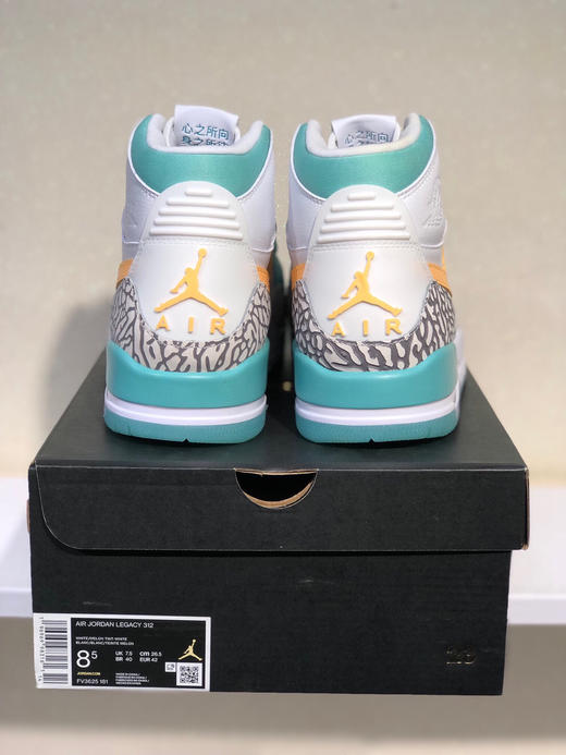 夏日特惠💰420 Air Jordan Legacy 312 头层皮打造市面高工艺有着交错结合的设计 商品图6