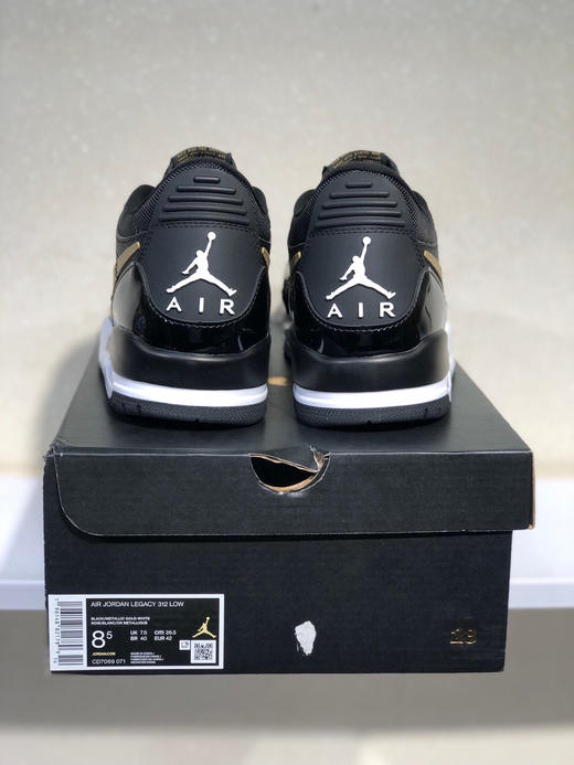 夏日特惠💰420 Air Jordan Legacy 312 头层皮打造市面高工艺有着交错结合的设计 商品图6