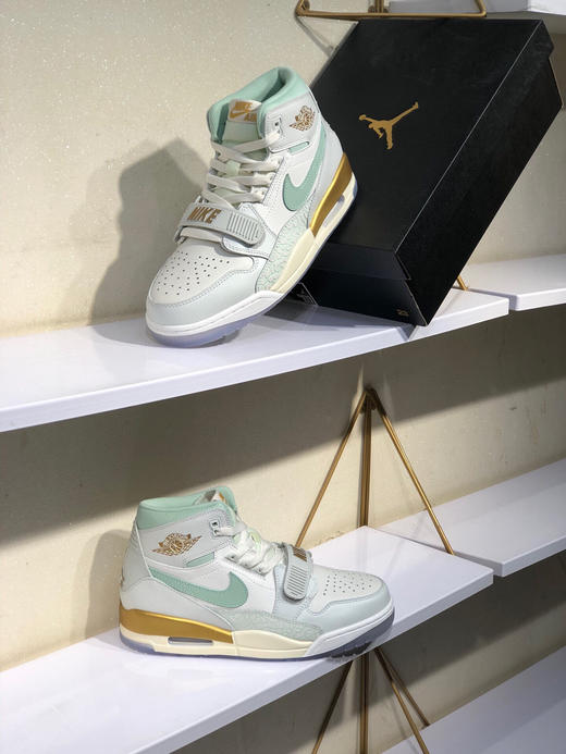 夏日特惠💰420 Air Jordan Legacy 312 头层皮打造市面高工艺有着交错结合的设计 商品图8