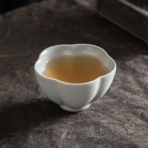 汝山明汝瓷四季花杯 围炉煮茶茶具套装 汝窑主人杯 品茗杯开片可养金线个人杯天青色功夫茶具 商品图5