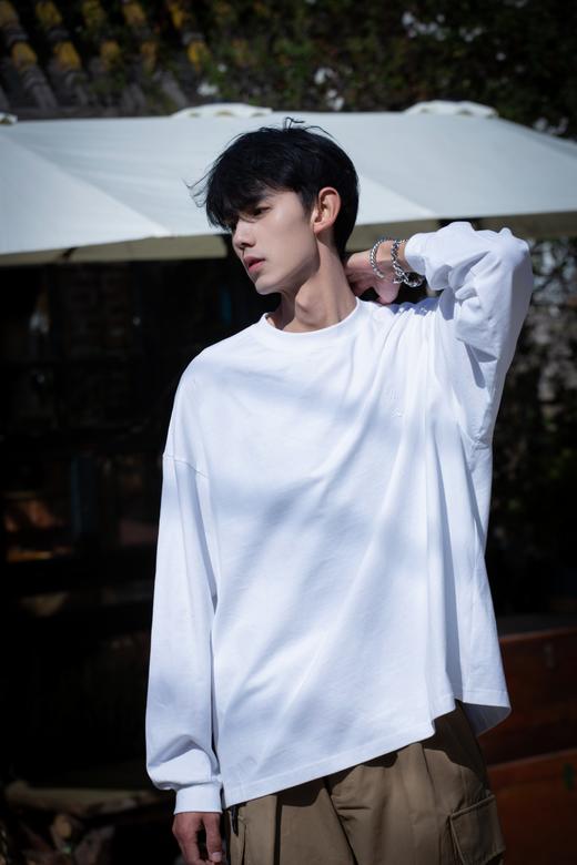 W41281179纯色长袖T恤 商品图0