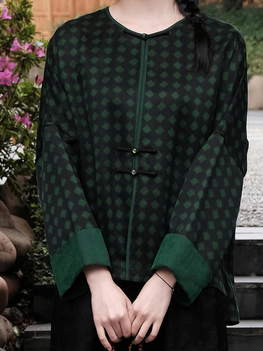 盛唐婧 |真丝重缎香云纱对襟外套 商品图1