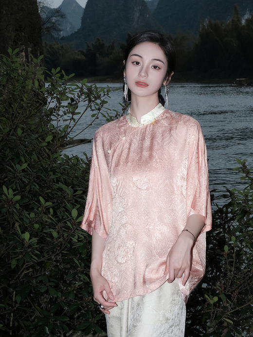 盛唐婧 |桃夭粉新中式国风提花上衣 商品图6