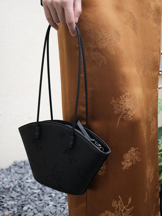 盛唐婧 |真丝香云纱梅兰竹菊腋下包（特价品）(特殊商品不退不换) 商品图6