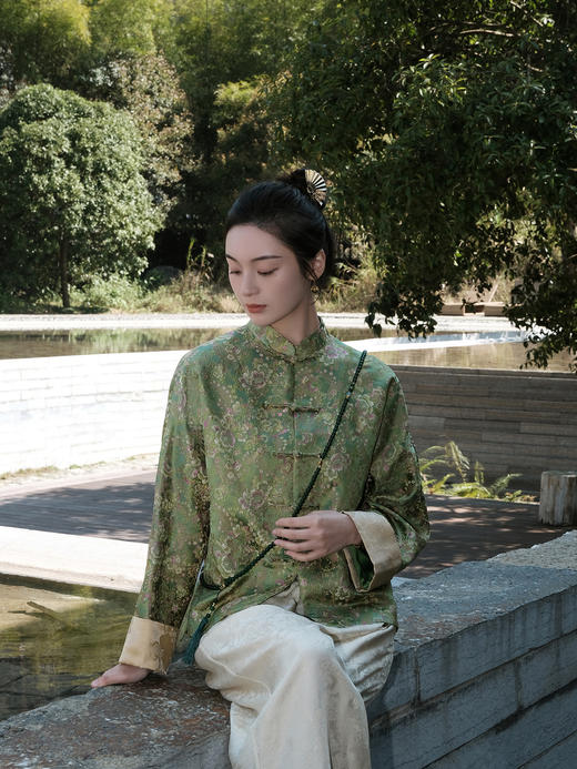  盛唐婧 |限量款宋锦老料繁花对襟外套 商品图5