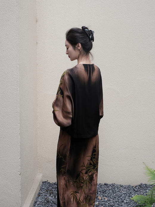 盛唐婧 |真丝重缎定位花竹报平安外套 商品图4